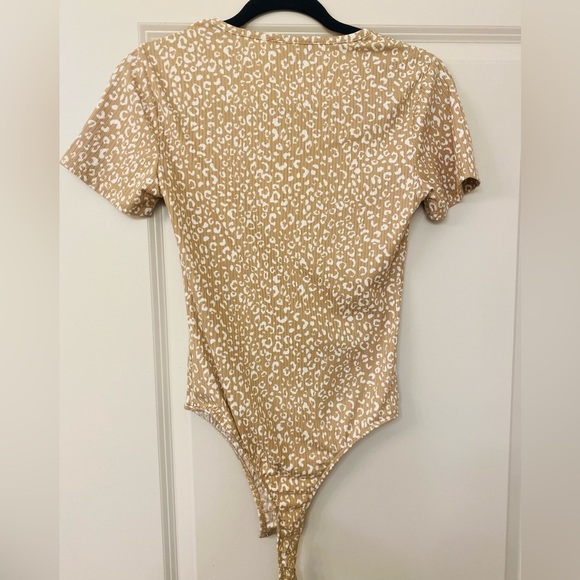Beige bodysuit, size S - Picture 2 of 4